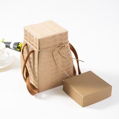 Handheld Gift Packaging Boxes Recyclable Paperboard 4C Offset Printing