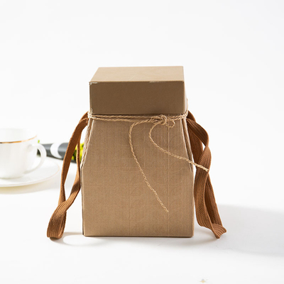 Handheld Gift Packaging Boxes Recyclable Paperboard 4C Offset Printing